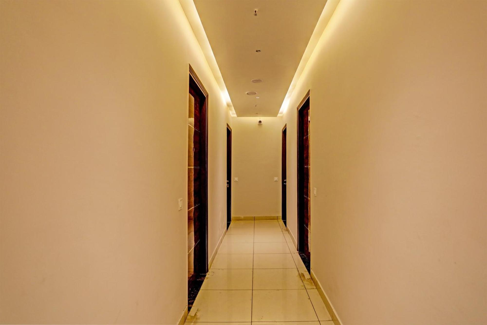 Hotel O Miraas Hotel And Banquet Hall Ludhiana Exterior foto